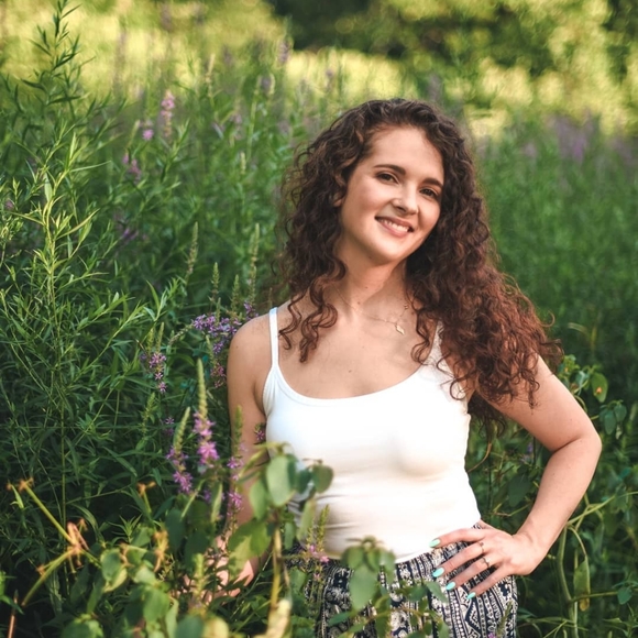 Meet your Posher, Michelle - Picture 1 of 1